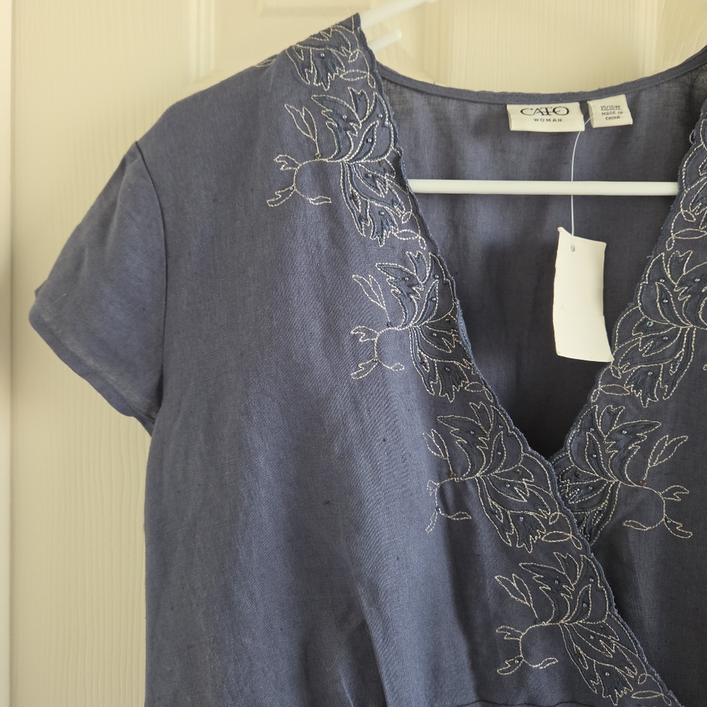 Cato Navy Blue Linen Blend Embroidered V-Neck Tunic Top Empire Waist Size 14/16W - Picture 3 of 7